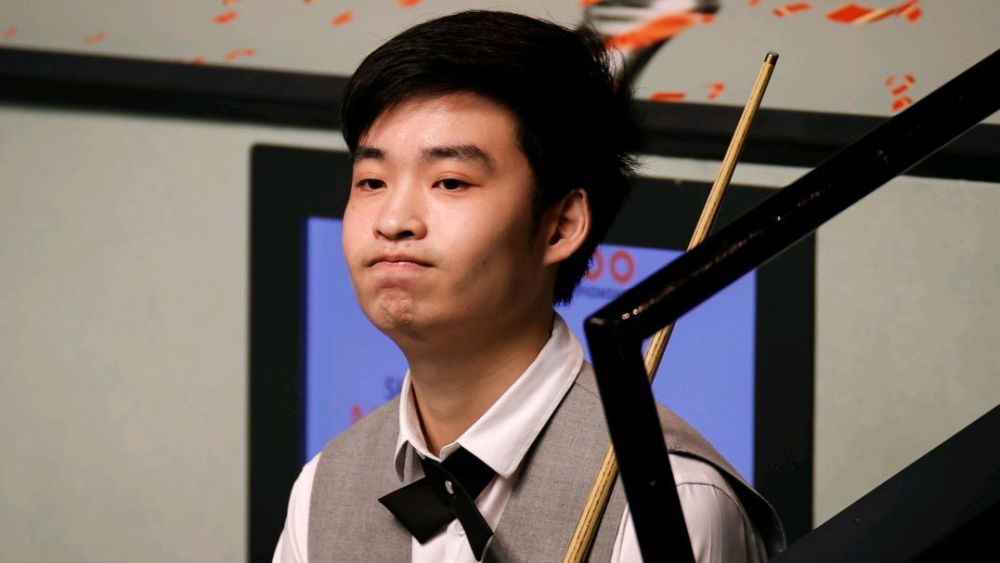 球迷对其表 球迷对其表